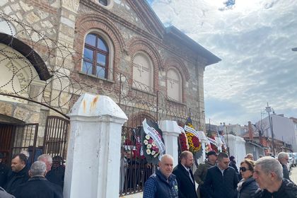 Погребeние на отец Александър Чъкърък в църква „Св. Вмчк. Георги Победоносец“ в гр. Одрин  